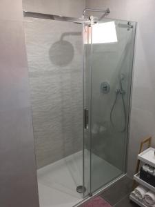 Kúpeľňa v ubytovaní Apartman SONAS 2 with free private parking + 15 fotografií
