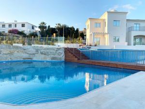 Piscina a Tala Luxury apartments with pool by Raise o a prop