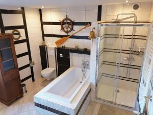 Koupelna v ubytování Apartamenty pod Dzikowcem