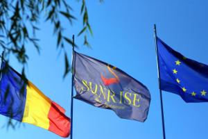 Gallery image of Hotel Sunrise in Crisan