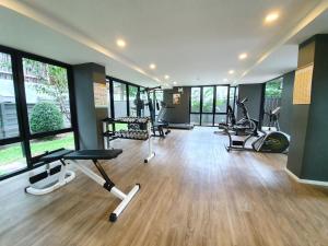 Γυμναστήριο ή/και όργανα γυμναστικής στο Luxury Family Suite Two Bedroom At Nimman Maya 605RY
