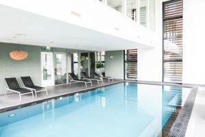 Bazén v ubytování Van der Valk Hotel Breukelen nebo v jeho okolí