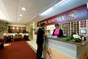 Hosté ubytování Hotel Kerpely