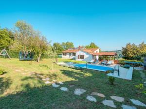 Bazén v ubytovaní Holiday Home Hacienda by Interhome alebo v jeho blízkosti