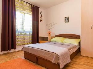 Katil atau katil-katil dalam bilik di Holiday Home Petar by Interhome +36 gambar