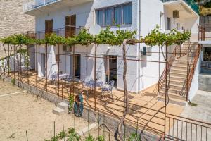 Balkón nebo terasa v ubytování Rooms Sani