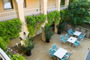 A garden outside Hársfa Szálló