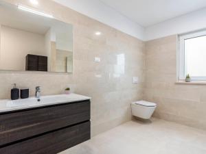 Koupelna v ubytování Holiday Home Villa Isabela by Interhome