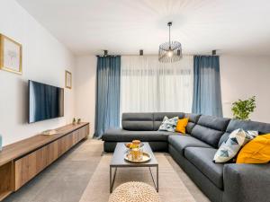 Posezení v ubytování Holiday Home Villa Isabela by Interhome