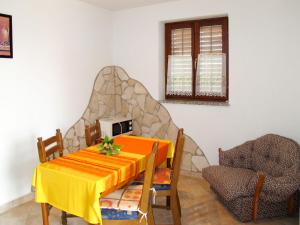 Posezení v ubytování Apartment Teo-1 by Interhome