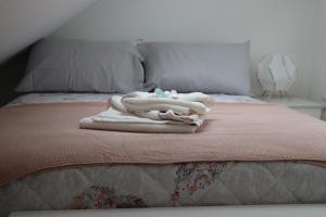 Katil atau katil-katil dalam bilik di Cosy & Spacious 5 bedroom Luxurious Home