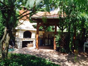 Vonkajšia záhrada v ubytovaní Holiday House Lilija