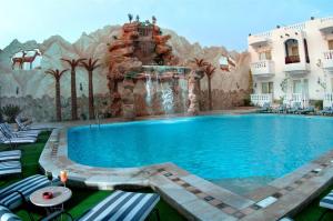 Бассейн в Oriental Rivoli Hotel & Spa или поблизости