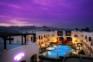 Бассейн в Oriental Rivoli Hotel & Spa или поблизости