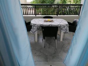A balcony or terrace at 85 sqm Apartments New Panorama ELECTRIC CAR ΦΩΡΤΗΣΗΣ STATION