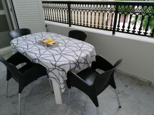 A balcony or terrace at 85 sqm Apartments New Panorama ELECTRIC CAR ΦΩΡΤΗΣΗΣ STATION
