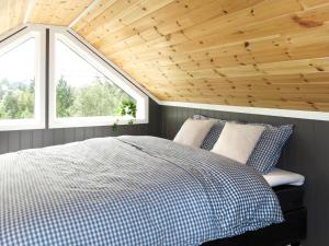 Gallery image of Chalet Doghouse - SOW048 by Interhome in Øyuvstad