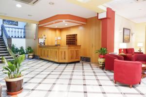 Vstupní hala nebo recepce v ubytování Hotel Central + 35 fotografií