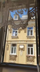 Budynek, w którym mieści się apartament