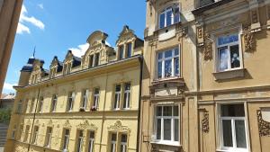 Budynek, w którym mieści się apartament