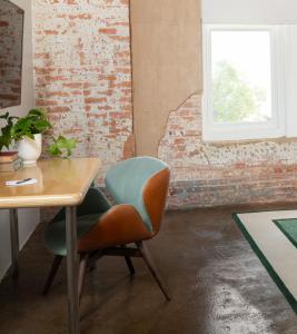 Posezení v ubytování Canvas Hotel Dallas