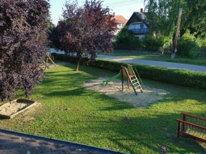 Erika Apartman Klímával 8648 Balatonkeresztúr, 2 Kerti utca kép - 2