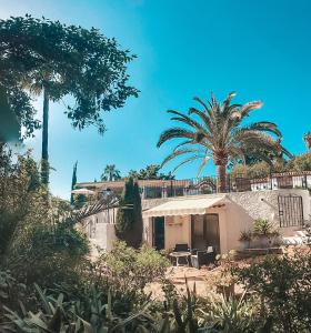 Vonkajšia záhrada v ubytovaní Jardines De La Reina Boutique Bed & Breakfast