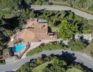 Bazén v ubytovaní Jardines De La Reina Boutique Bed & Breakfast alebo v jeho blízkosti