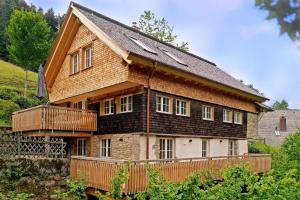Gallery image of Ferienhaus Haldenmühle - traumhafte Lage mitten in der Natur mit Sauna in Simonswald