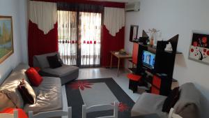 G Balcony Apartment - Imazhi 5