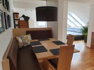 Posezení v ubytování Dachgeschoss-Apartment in Landeck - 140m²
