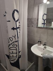 Un baño de Ύδνα studios