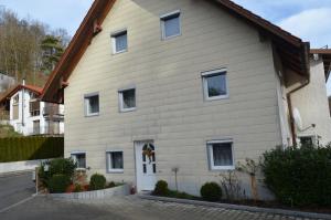 Το κτήριο όπου στεγάζεται  το διαμέρισμα