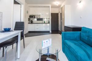 Kuchnia lub aneks kuchenny w obiekcie Apartamenty Izerskie - ul. Cicha 13H-I