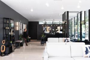 Posezení v ubytování Griffintown Hôtel