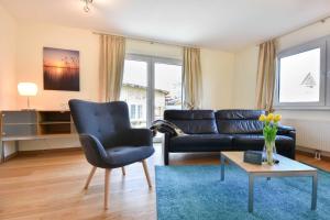 Ein Sitzbereich in der Unterkunft Haus Neuhof 01