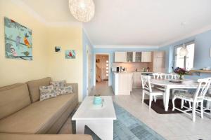 Kuchyň nebo kuchyňský kout v ubytování Ferienhaus Waldhaus