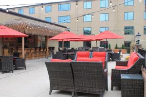 A restaurant or other place to eat at Crowne Plaza Chicago-Northbrook, an IHG Hotel