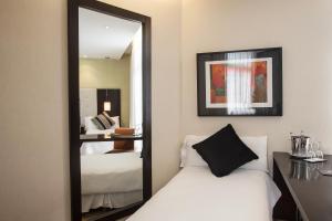 Gallery image of HR Luxor Hotel Buenos Aires in Buenos Aires