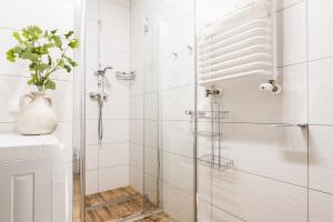 Kúpeľňa v ubytovaní Apartamenty pod Orłem - Rezydencja do Skoczni + 29 fotografií