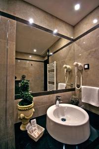 A bathroom at Boutique Hotel Divina