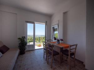 Posedenie v ubytovaní Apartments Tri Mora