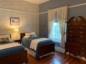 Katil atau katil-katil dalam bilik di The Lily Inn - Burlington