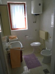 Kúpeľňa v ubytovaní North Adriatic View Apartment + 4 fotografie
