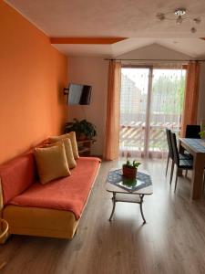 A seating area at Villa Elena
