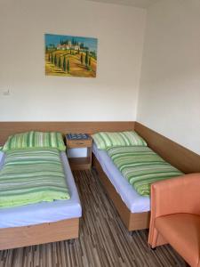 A bed or beds in a room at Villa Elena