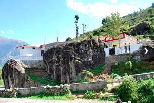 O edifício em que a hospedagem domiciliar se localiza