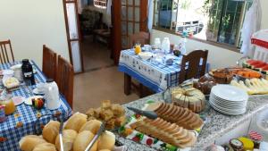 Comida na hospedagem domiciliar ou em algum lugar perto