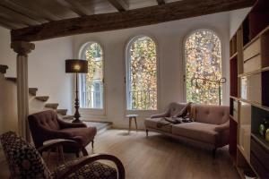 A seating area at Casa Fabbrini Boutique B&B