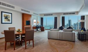 พื้นที่นั่งเล่นของ InterContinental Doha The City by IHG